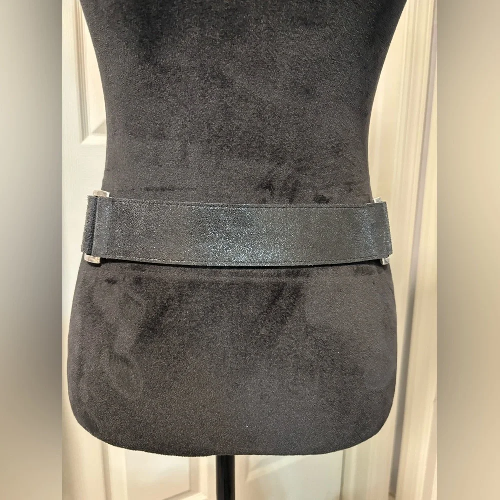 Badgley Mischka Women’s Italian Leather Black Metallic Adjustable Belt